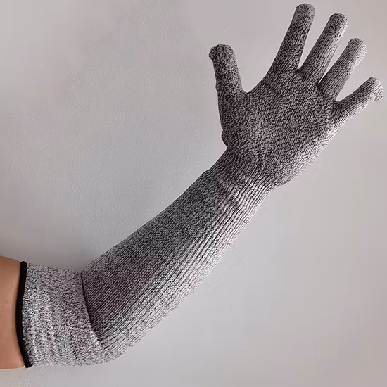 Устойчивая к укусам ткань из СВМПЭ с защитой от порезов и защитой от укусов собак.